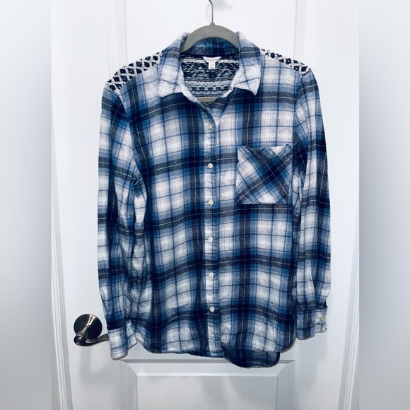 Aeropostale Woman’s Plaid Long Sleeve Flannel Button Down Top Size Medium - Picture 1 of 5